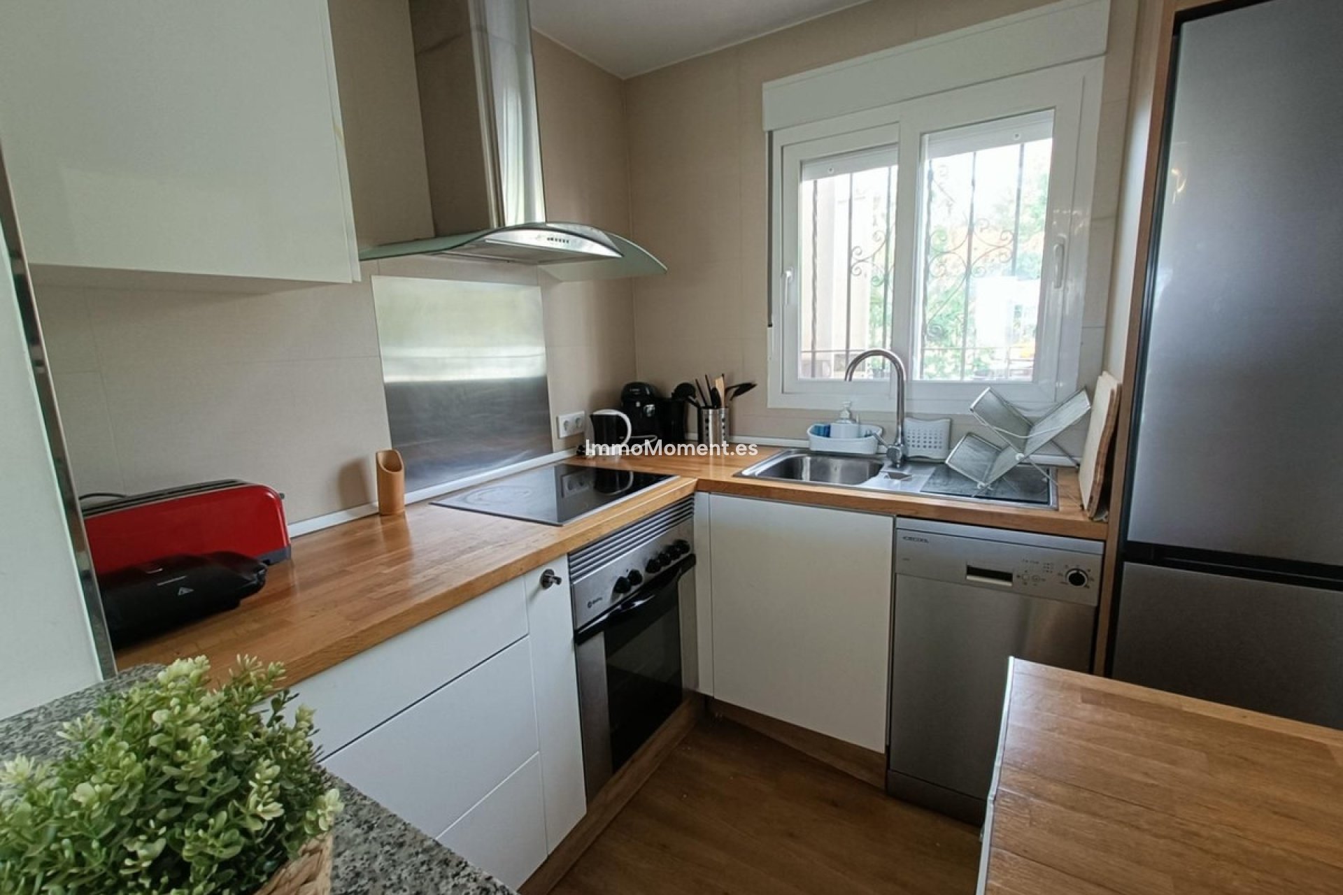 Resale - Apartment - Estepona - Estepona Centro