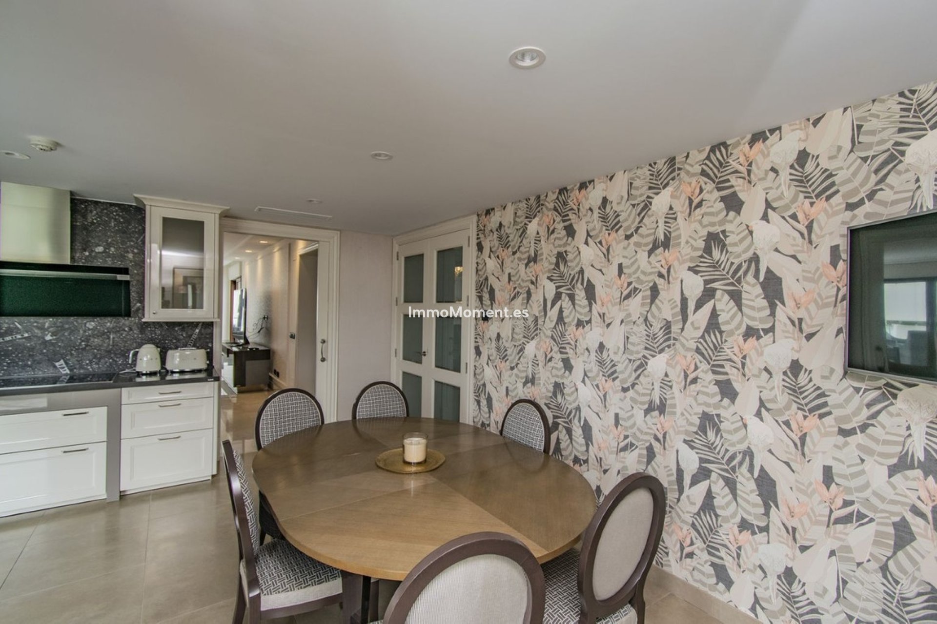 Resale - Apartment - Estepona - Estepona Centro