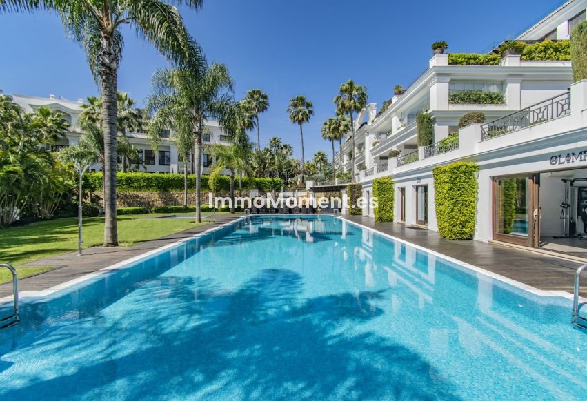 Resale - Apartment - Estepona - Estepona Centro