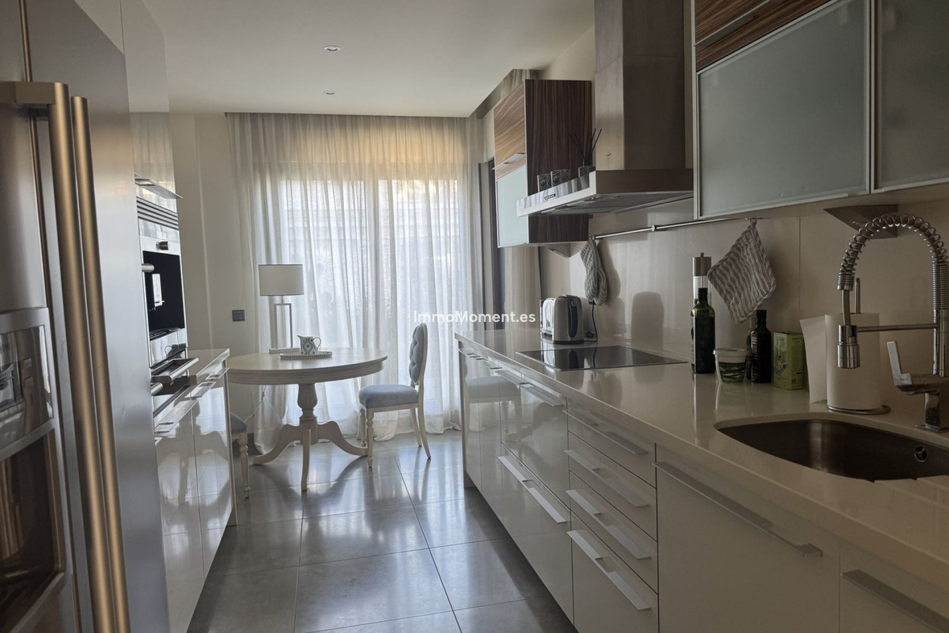 Resale - Apartment - Estepona - Estepona Centro
