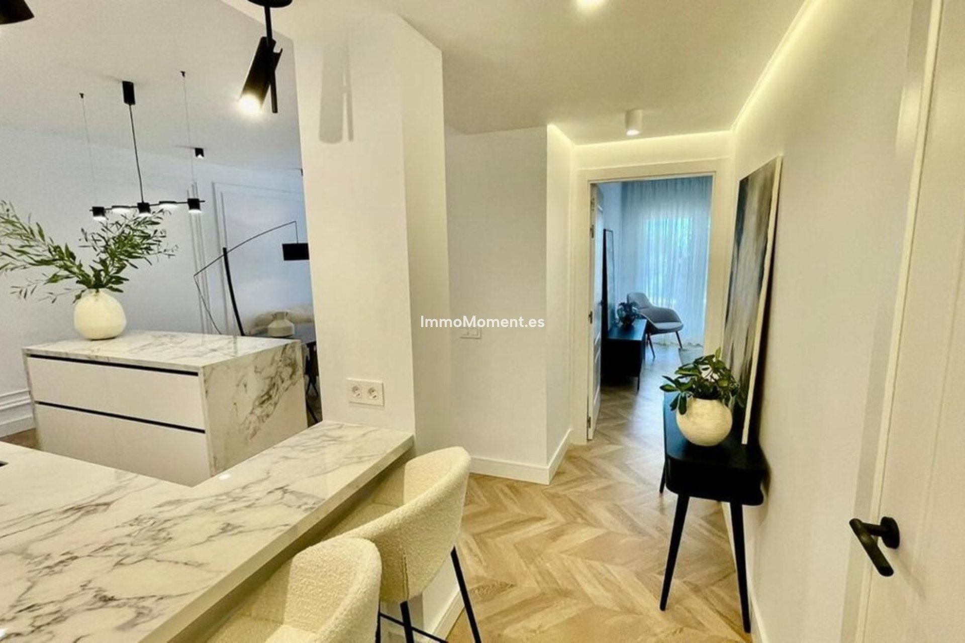 Resale - Apartment - Estepona - Estepona Centro