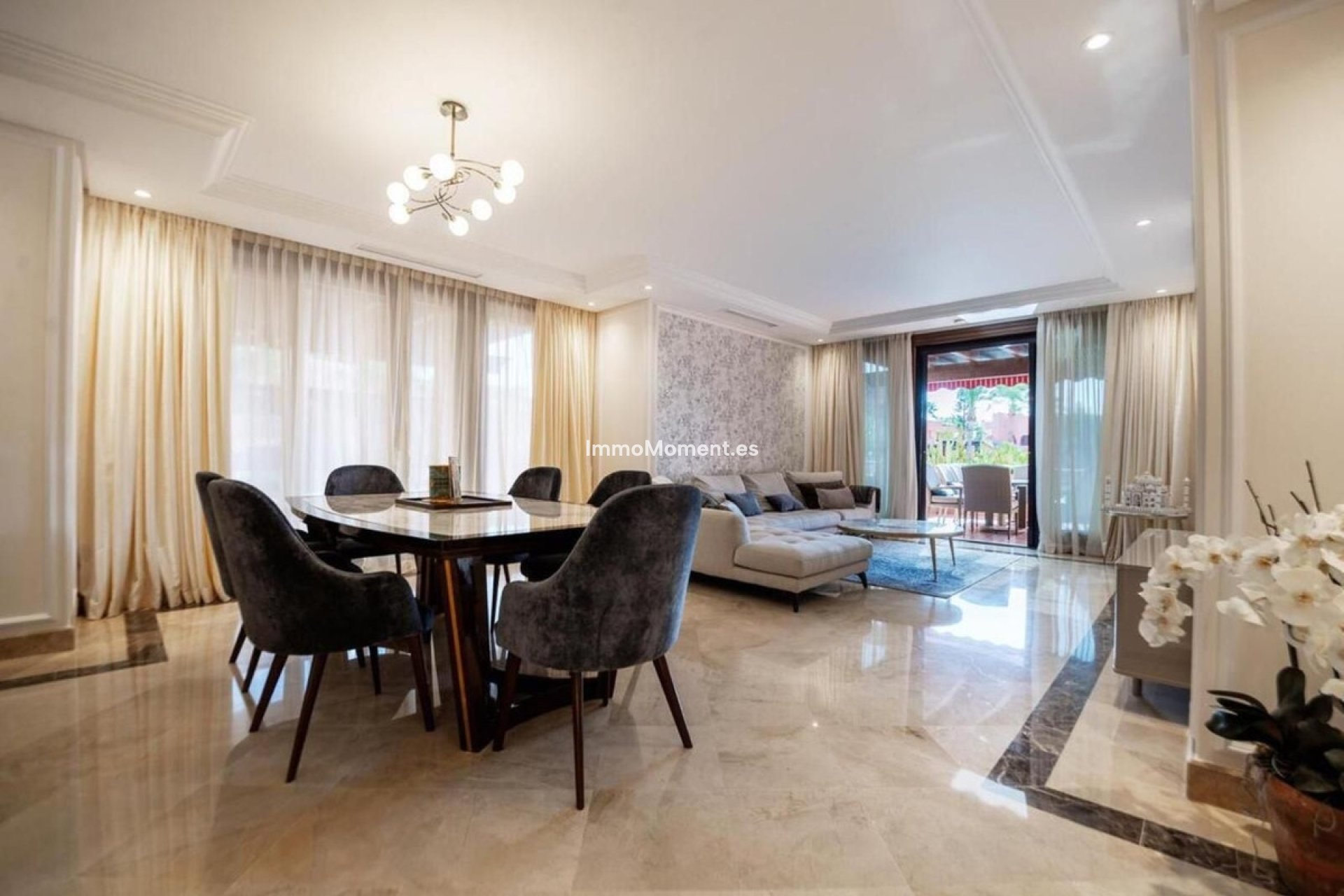 Resale - Apartment - Estepona - Estepona Centro
