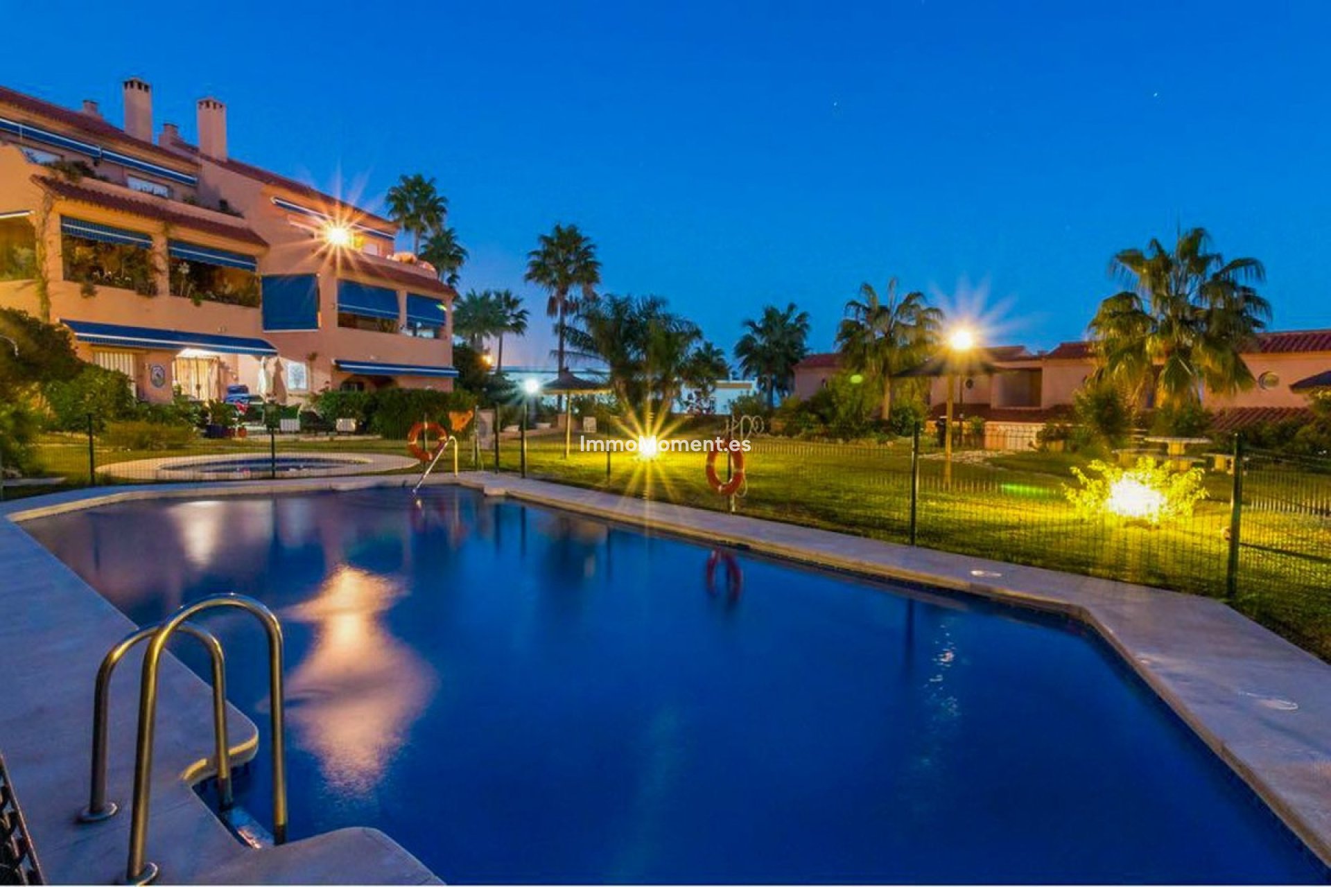 Resale - Apartment - Estepona - Estepona Centro