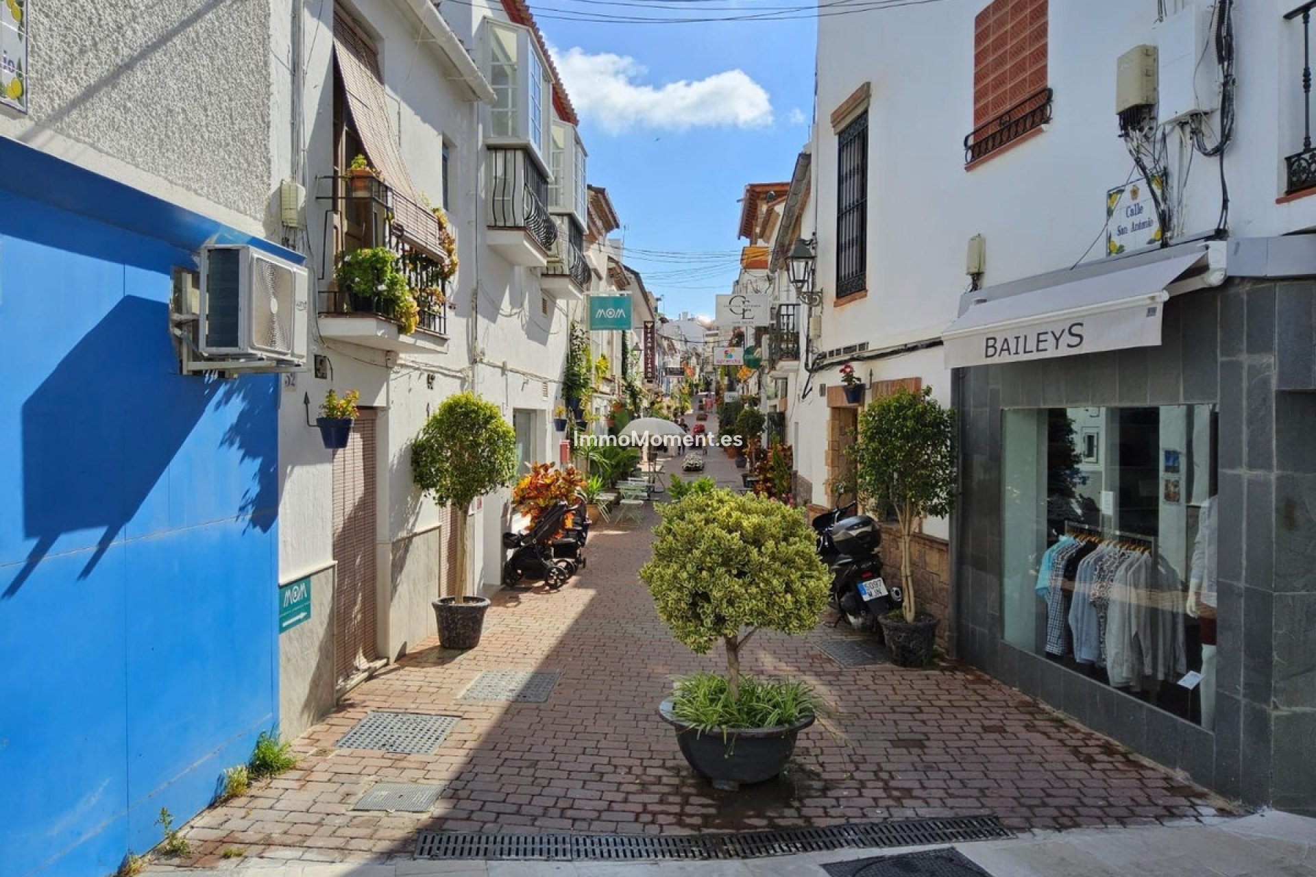 Resale - Apartment - Estepona - Estepona Centro