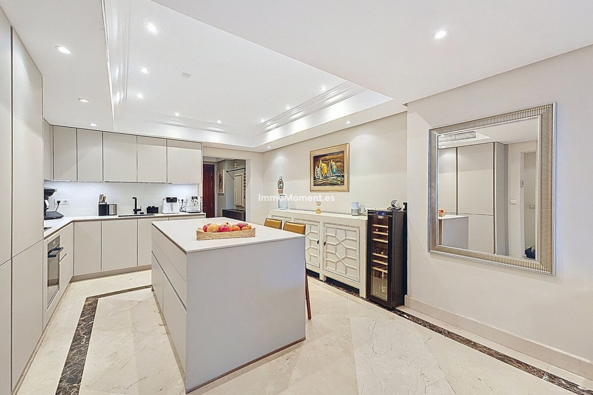 Resale - Apartment - Estepona - Estepona Centro