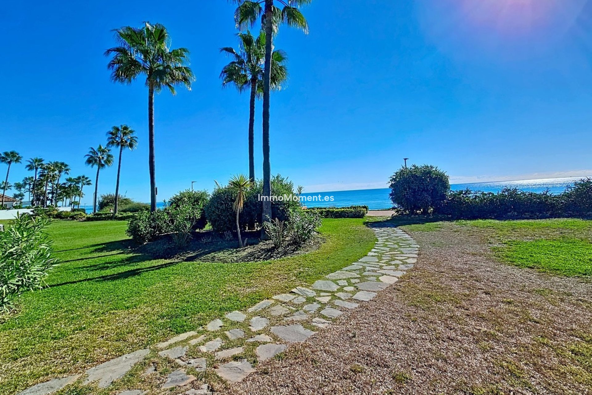 Resale - Apartment - Estepona - Estepona Centro