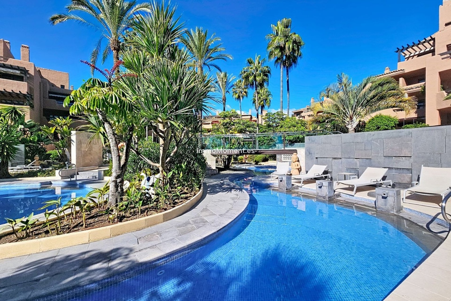 Resale - Apartment - Estepona - Estepona Centro