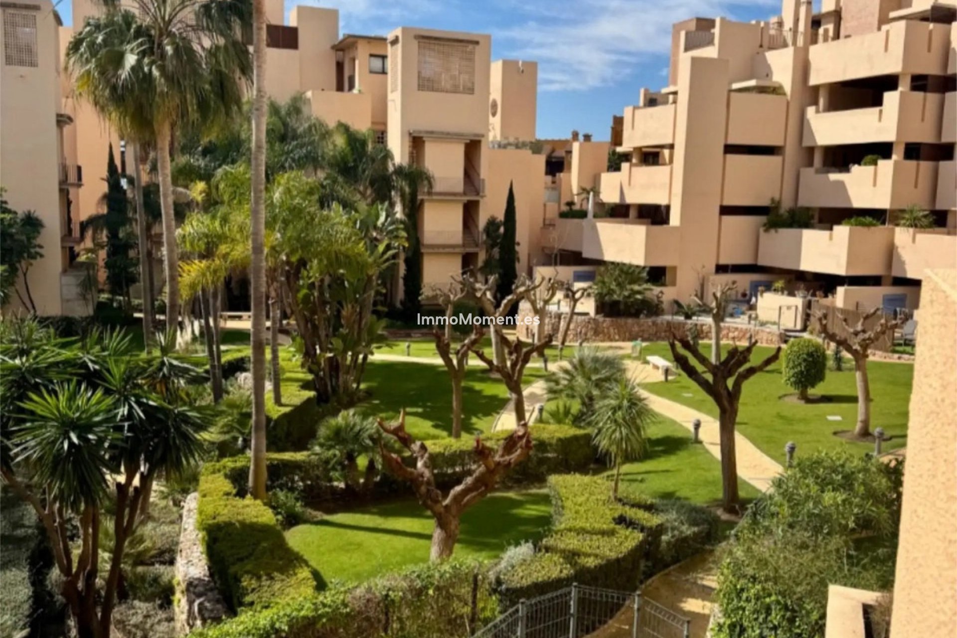 Resale - Apartment - Estepona - Estepona Centro