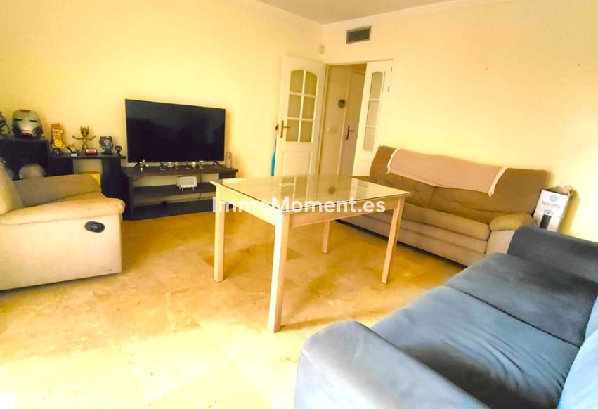 Resale - Apartment - Estepona - Estepona Centro