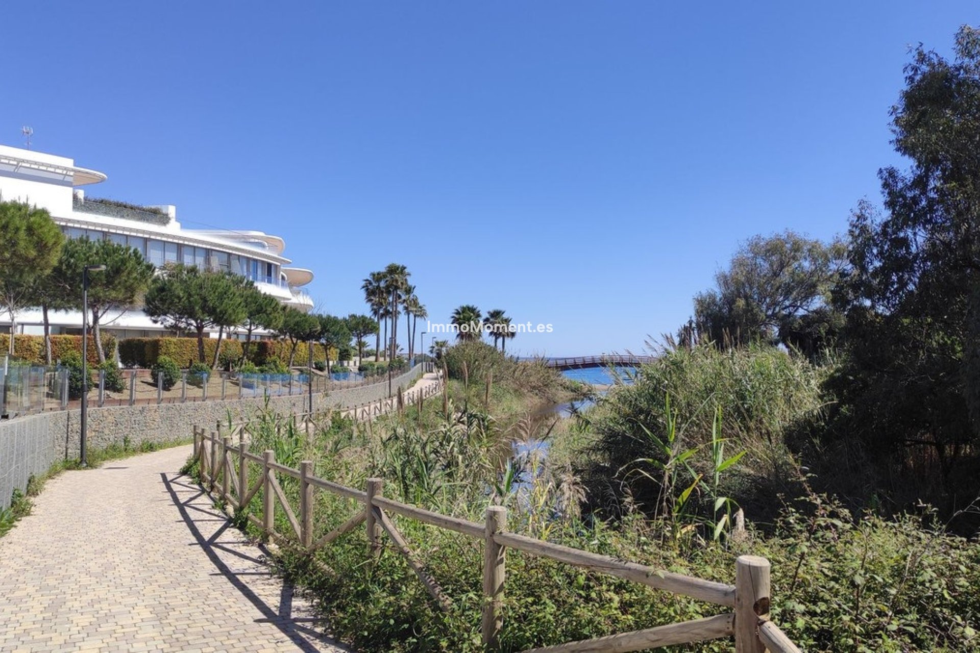 Resale - Apartment - Estepona - Estepona Centro