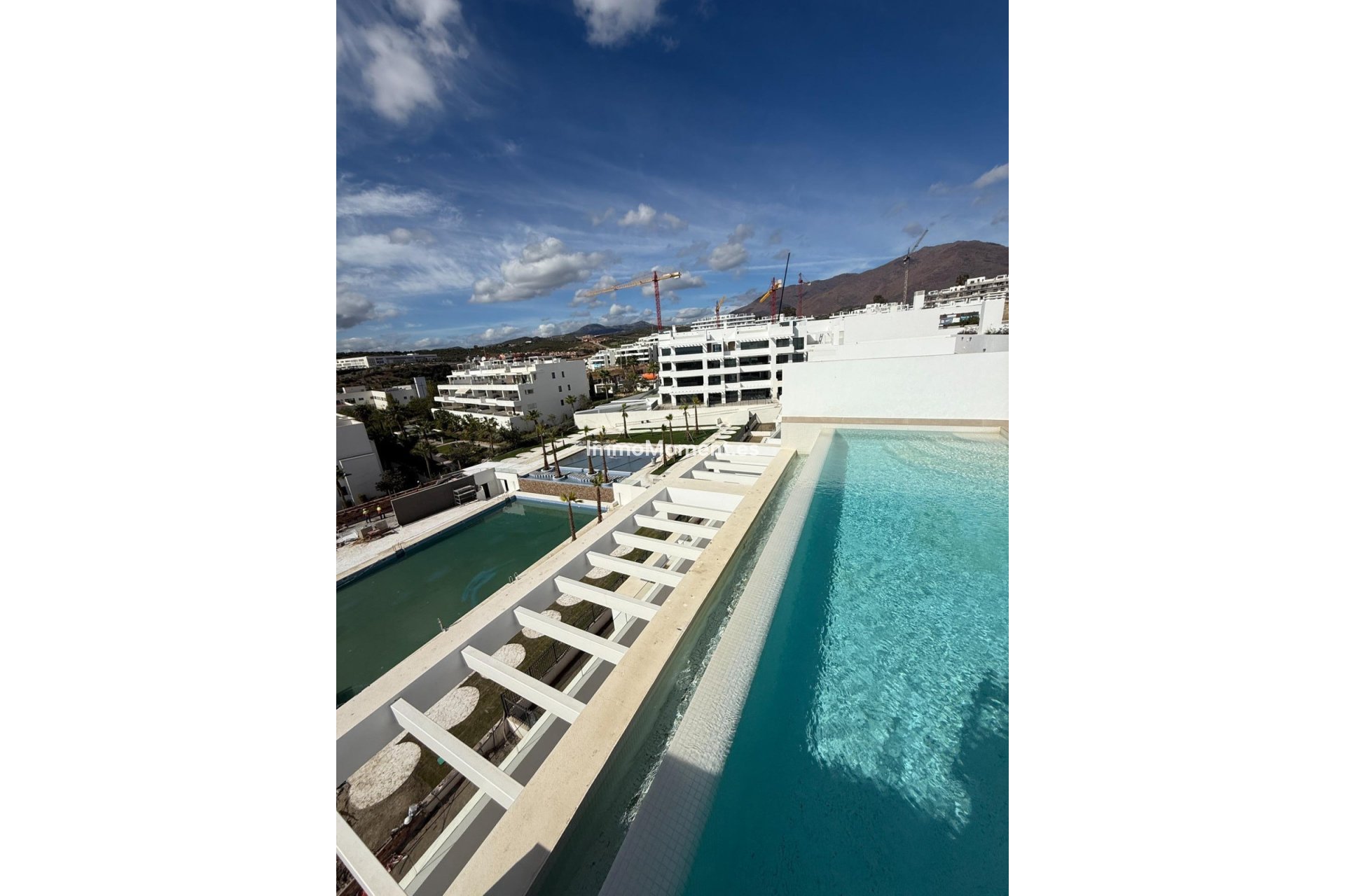 Resale - Apartment - Estepona - Estepona Centro