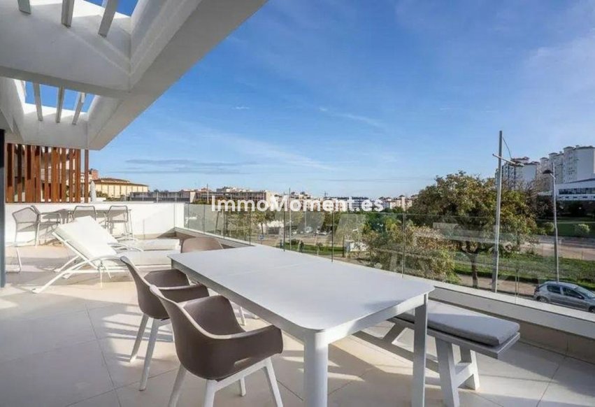 Resale - Apartment - Estepona - Estepona Centro