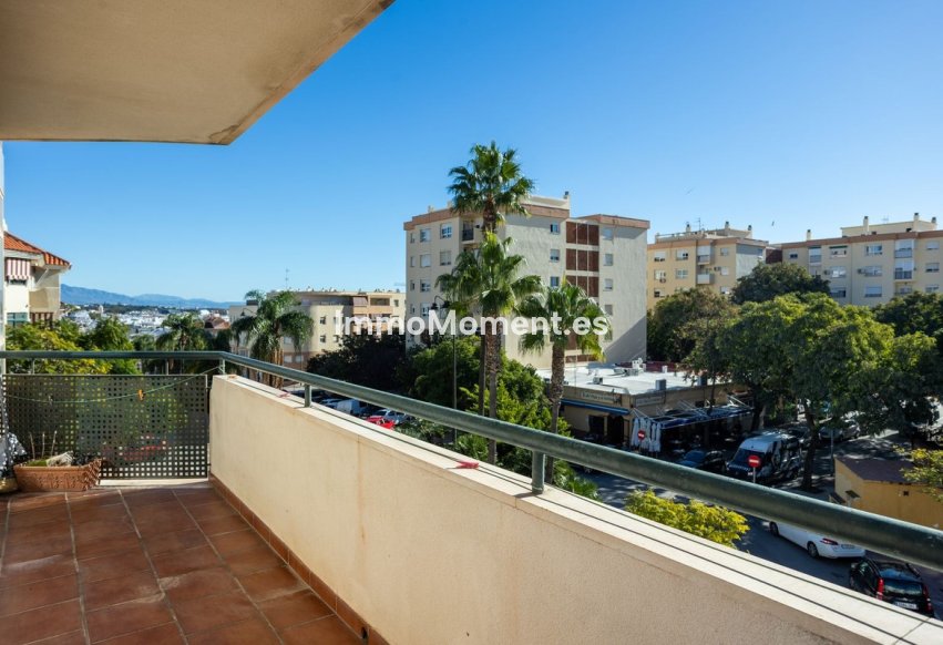Resale - Apartment - Estepona - Estepona Centro