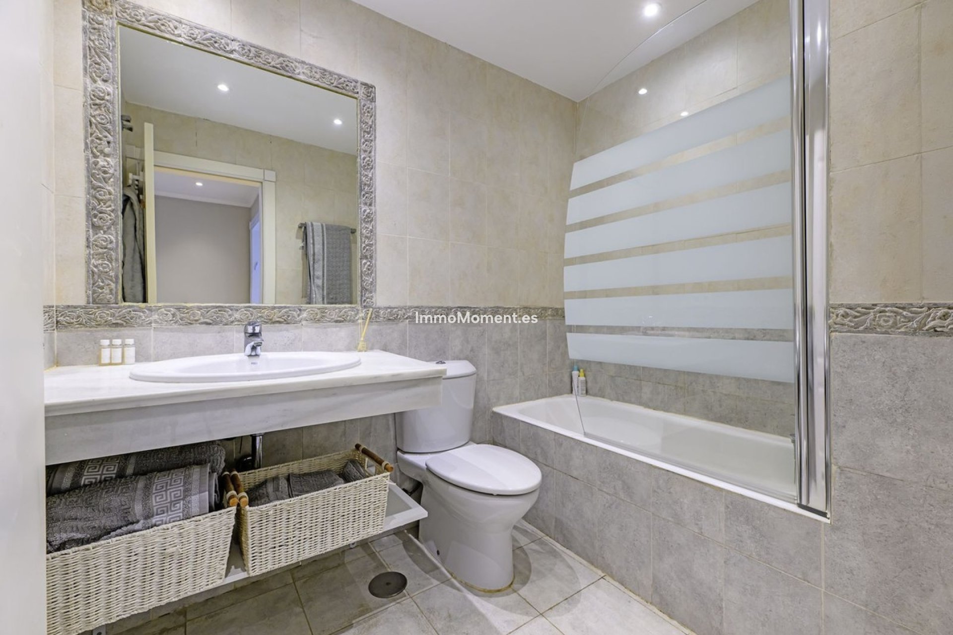 Resale - Apartment - Estepona - Estepona Centro