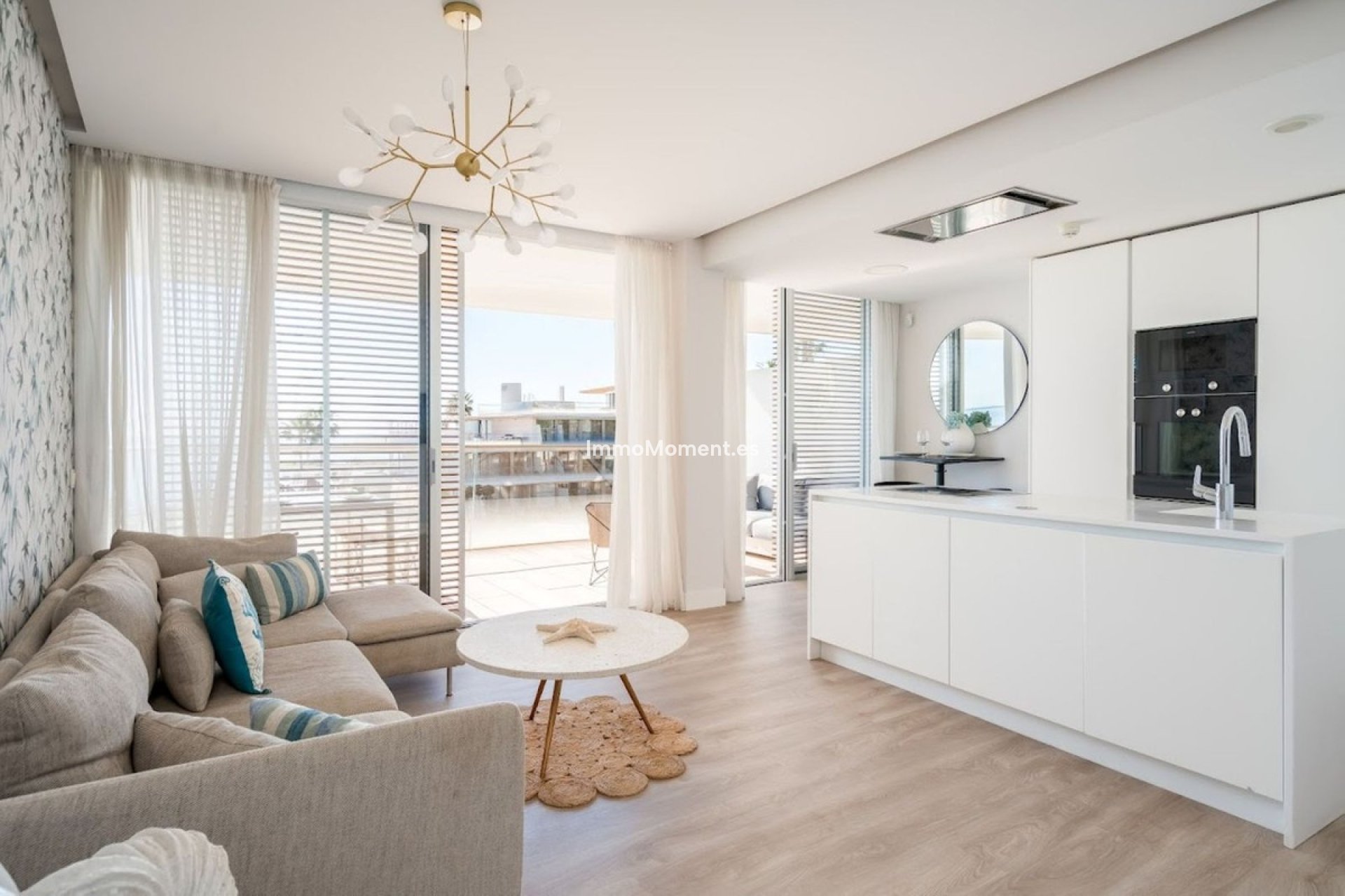 Resale - Apartment - Estepona - Estepona Centro