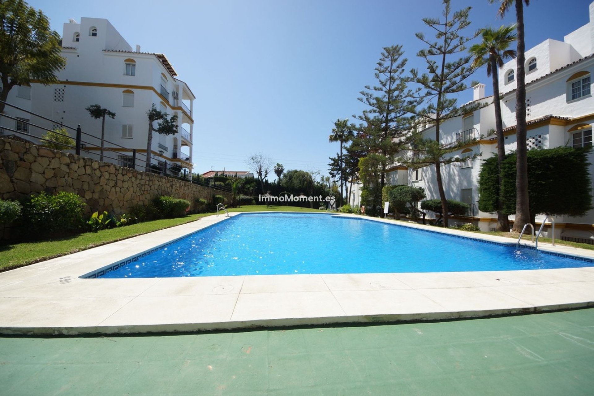 Resale - Apartment - Estepona - Estepona Centro