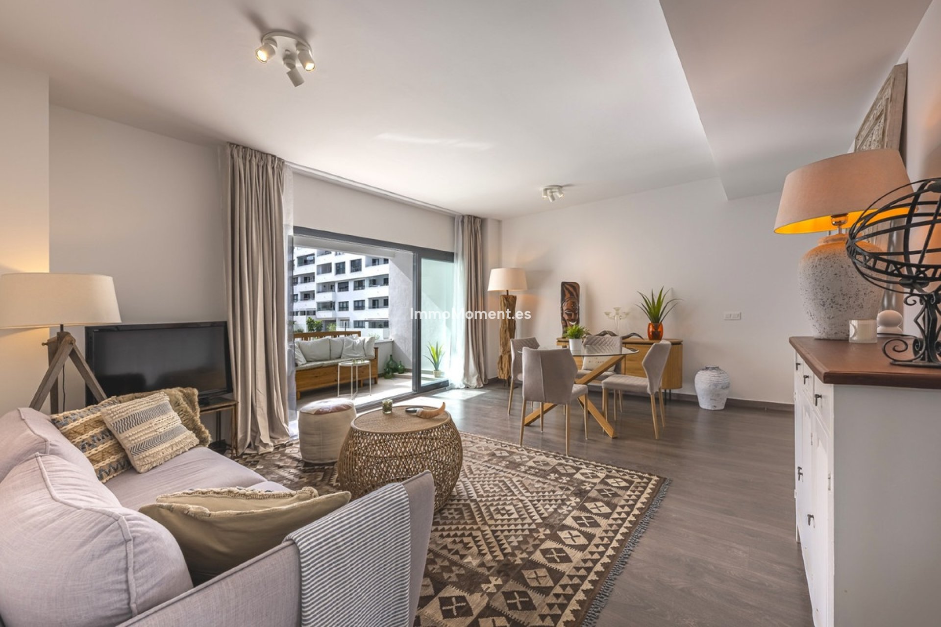 Resale - Apartment - Estepona - Estepona Centro