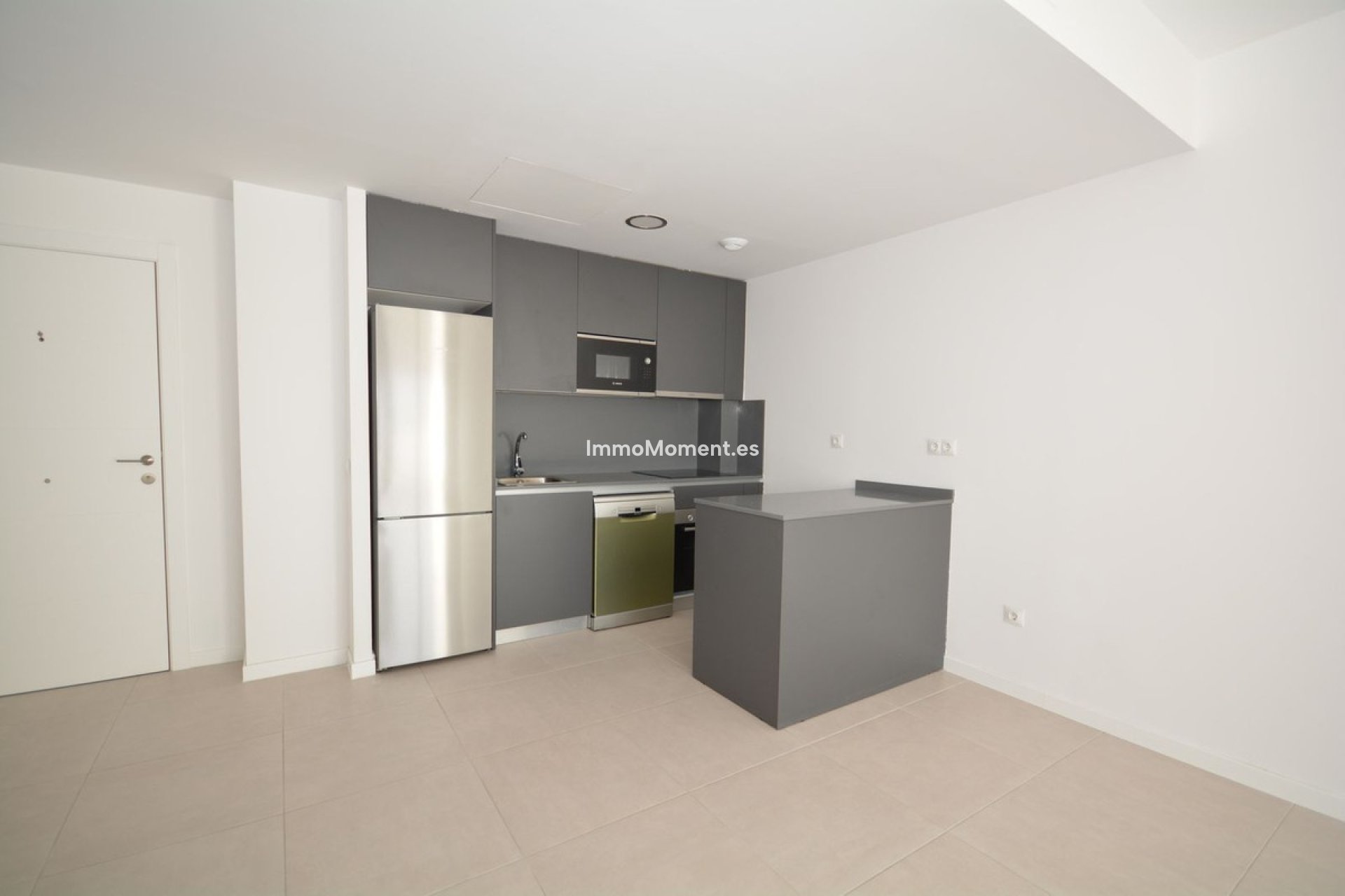 Resale - Apartment - Estepona - Estepona Centro