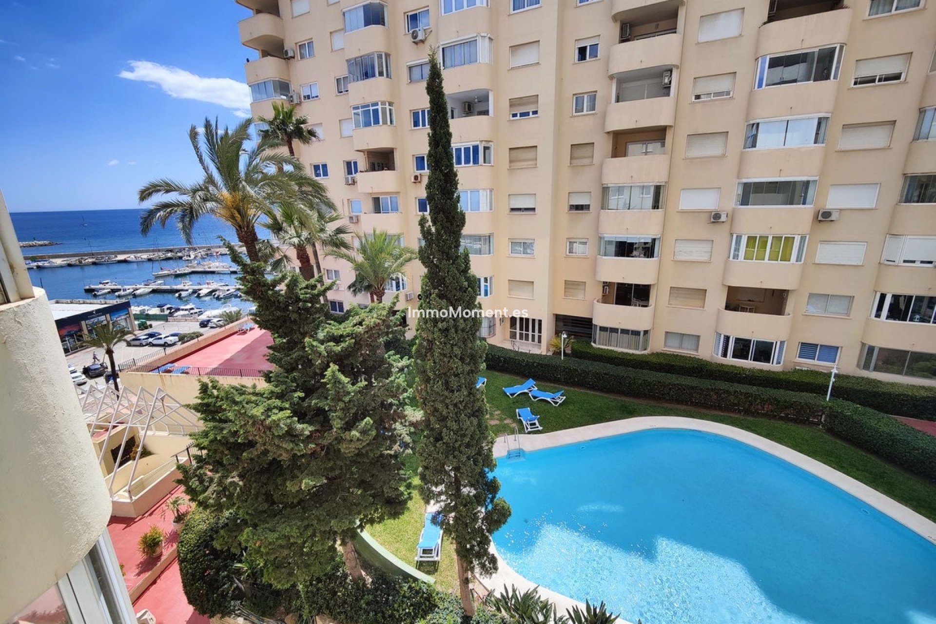 Resale - Apartment - Estepona - Estepona Centro