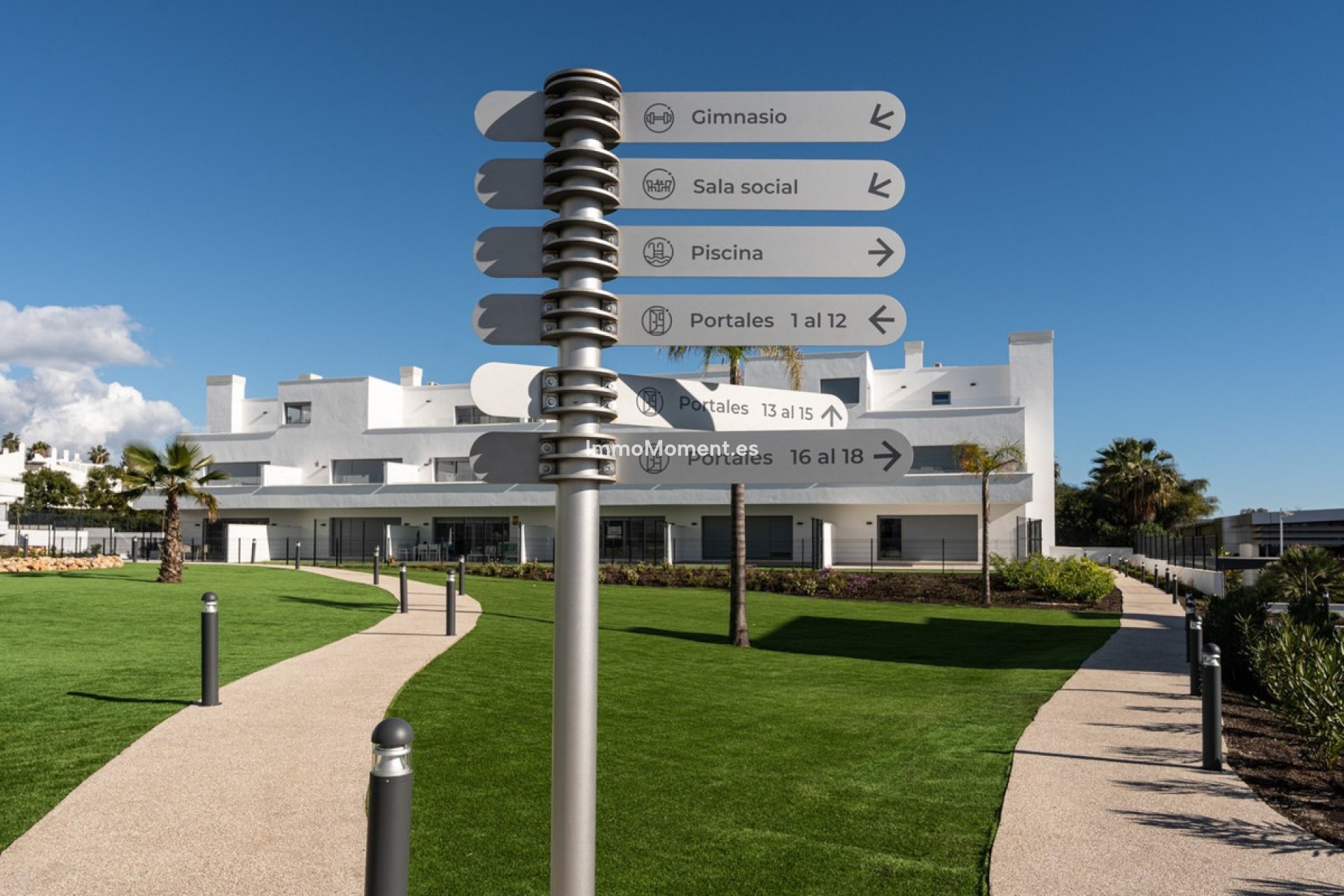 Resale - Apartment - Estepona - Estepona Centro