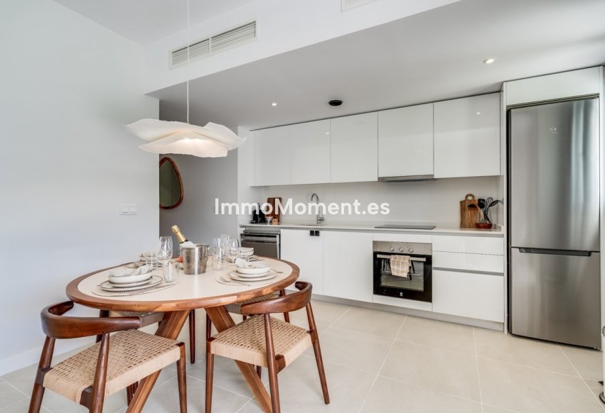 Resale - Apartment - Estepona - Estepona Centro