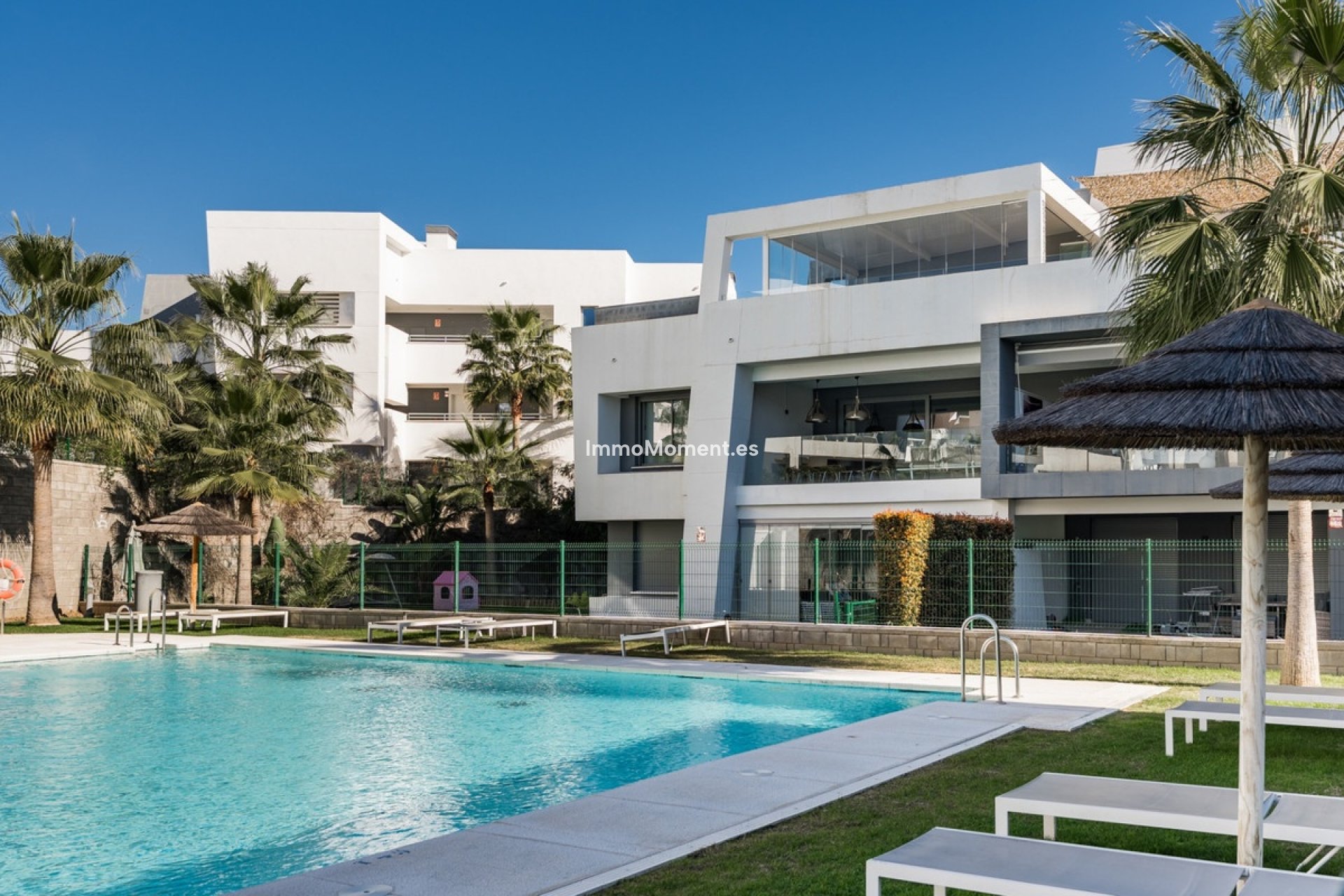 Resale - Apartment - Estepona - Estepona Centro