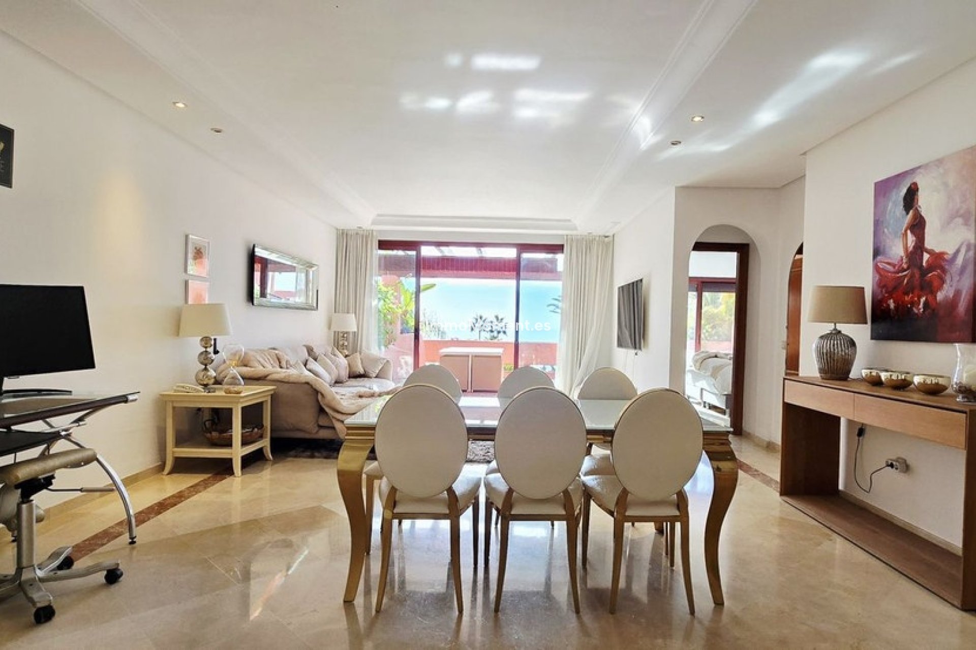 Resale - Apartment - Estepona - Estepona Centro