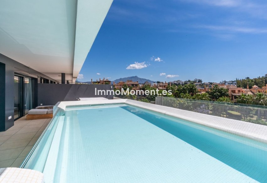 Resale - Apartment - Estepona - Estepona Centro