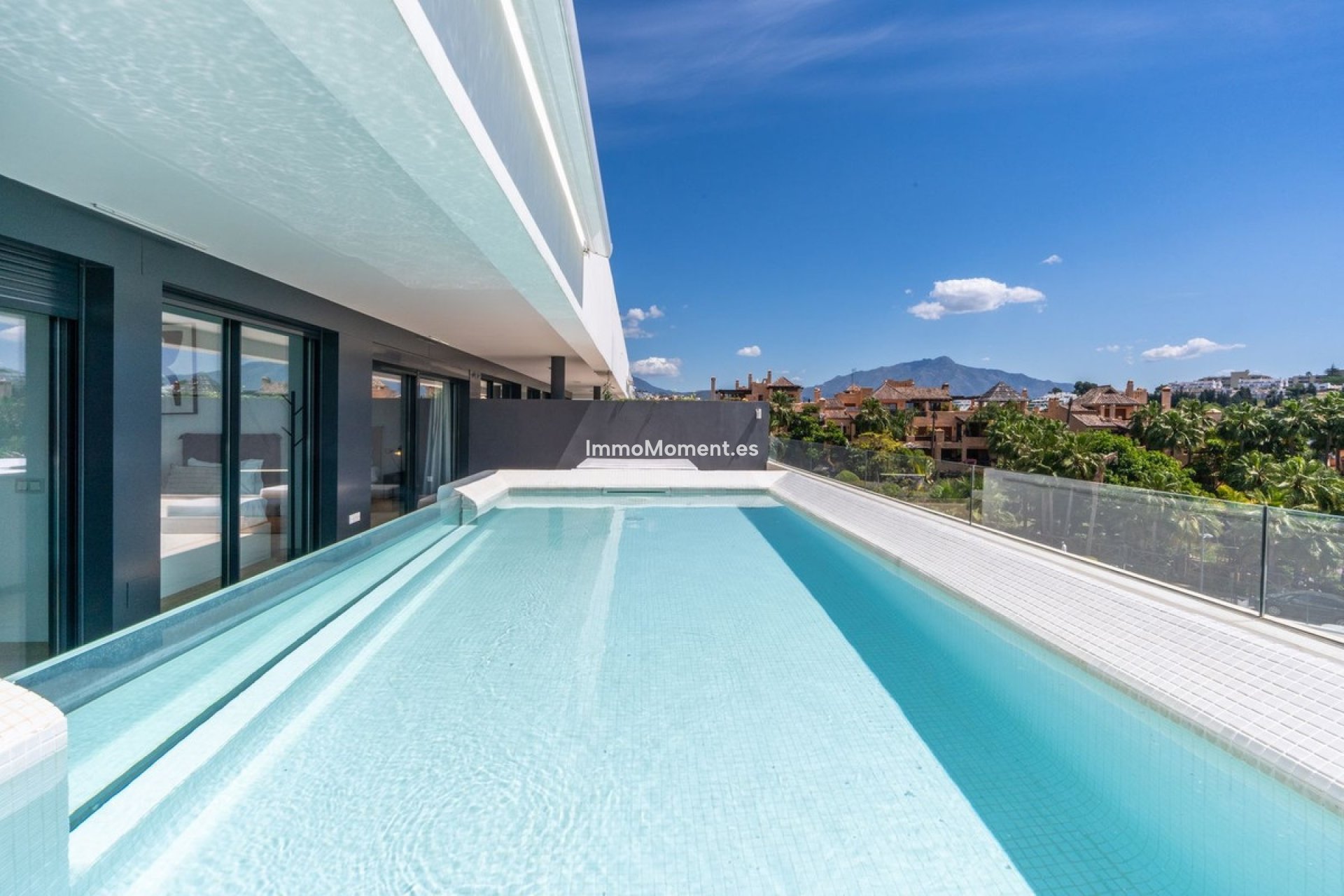 Resale - Apartment - Estepona - Estepona Centro