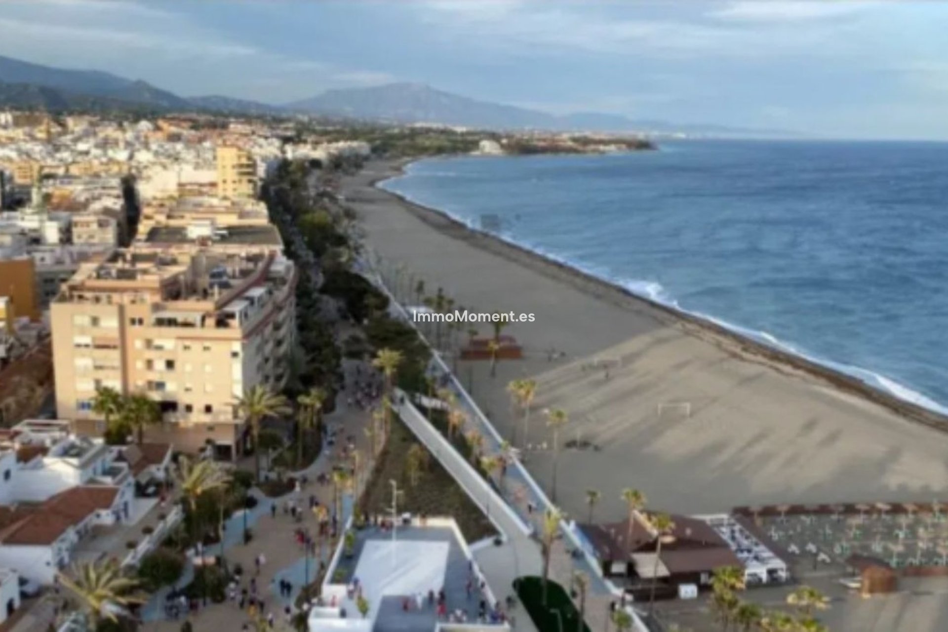 Resale - Apartment - Estepona - Estepona Centro