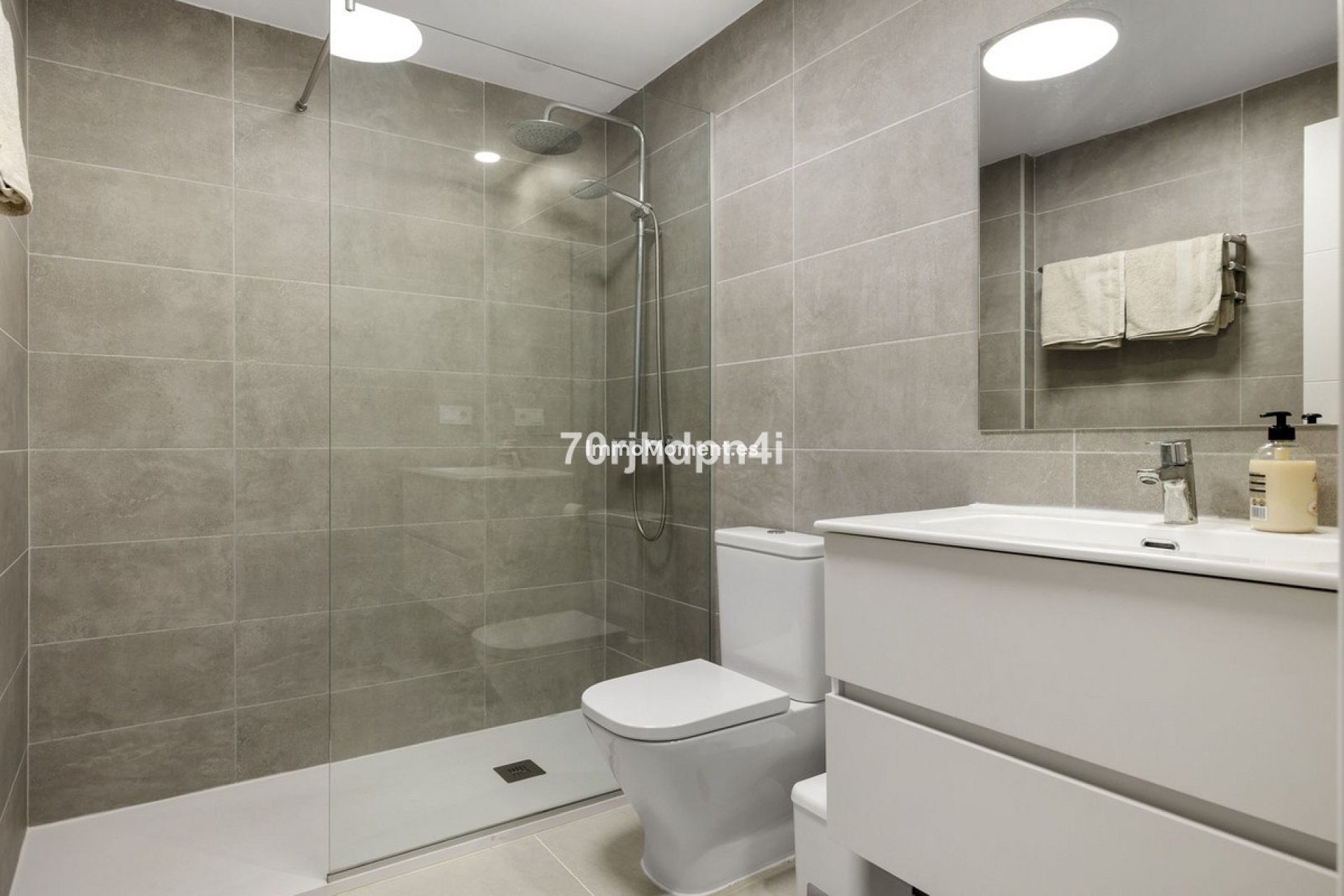 Resale - Apartment - Estepona - Estepona Centro
