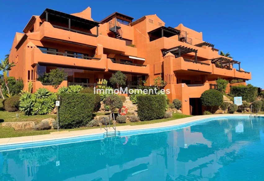 Resale - Apartment - Estepona - Estepona Centro