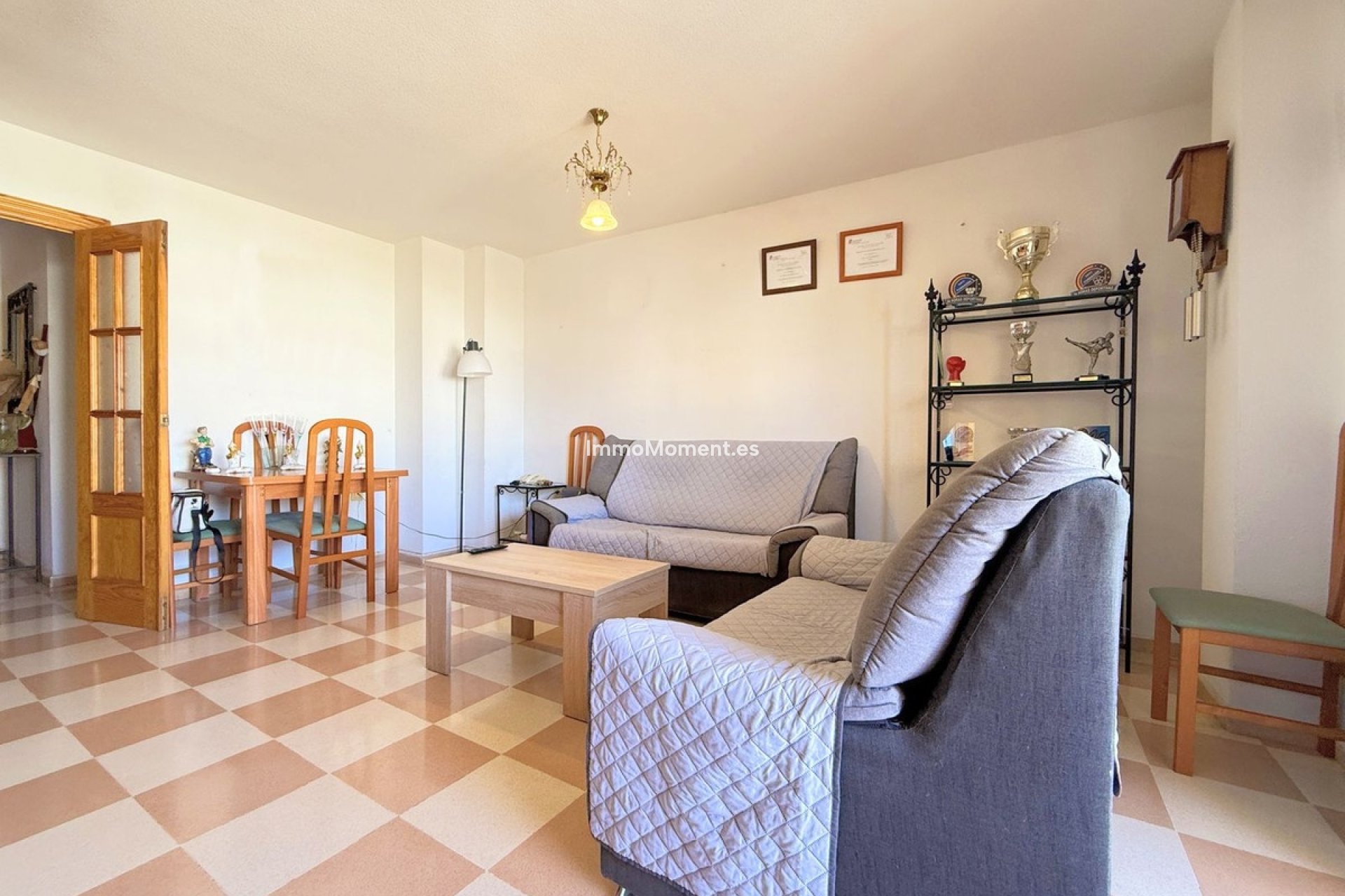 Resale - Apartment - Estepona - Estepona Centro