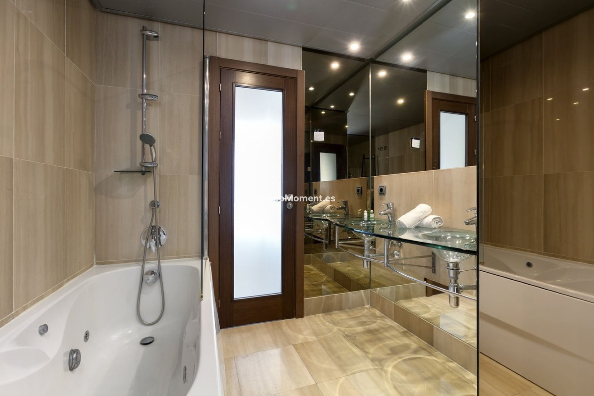 Resale - Apartment - Estepona - Estepona Centro