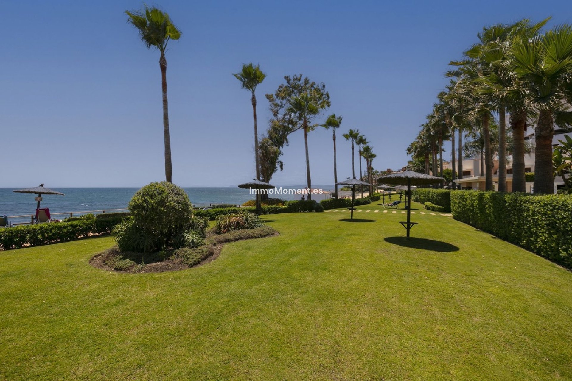 Resale - Apartment - Estepona - Estepona Centro