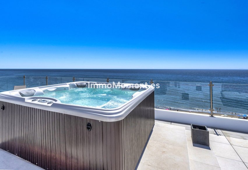 Resale - Apartment - Estepona - Estepona Centro