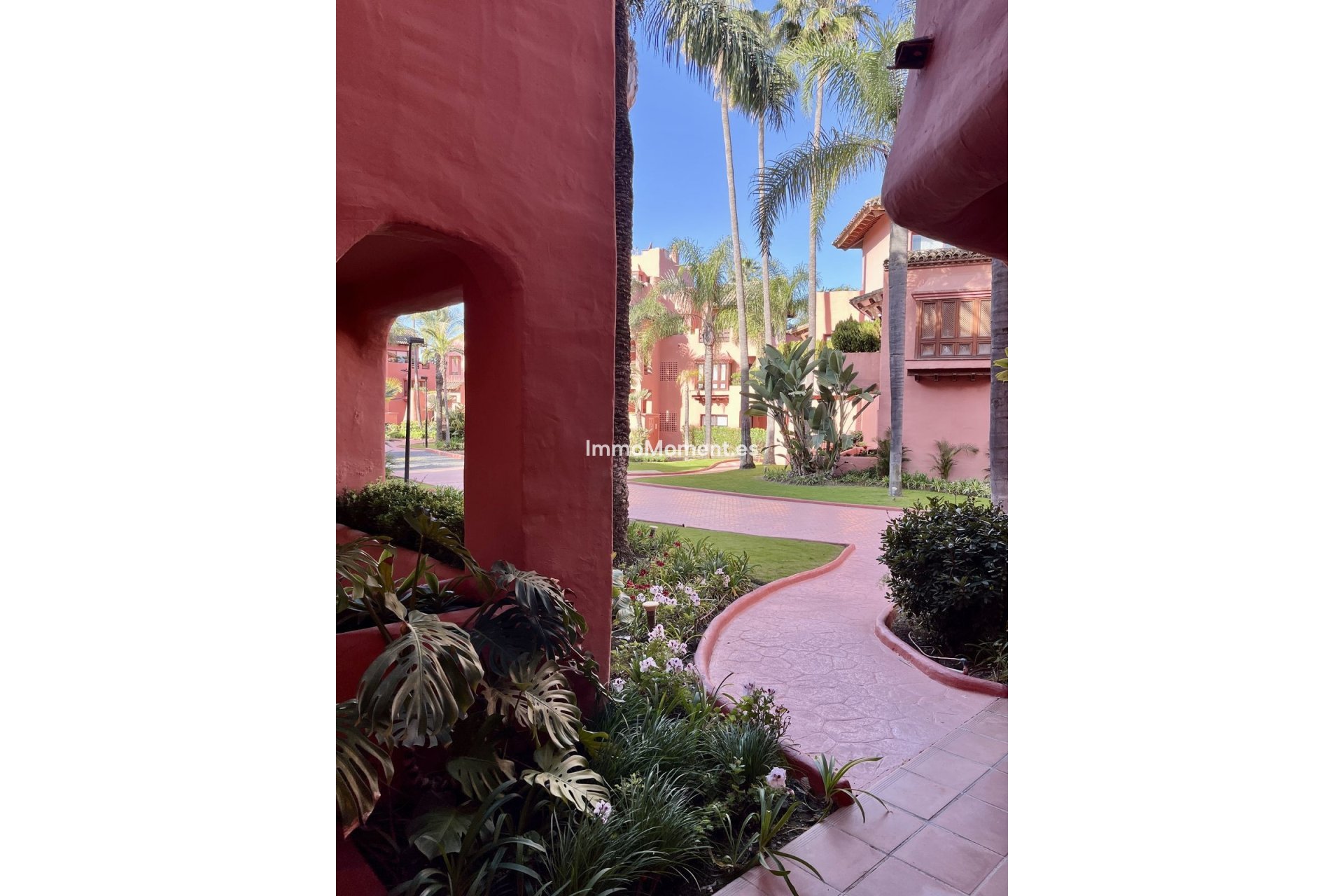 Resale - Apartment - Estepona - Estepona Centro