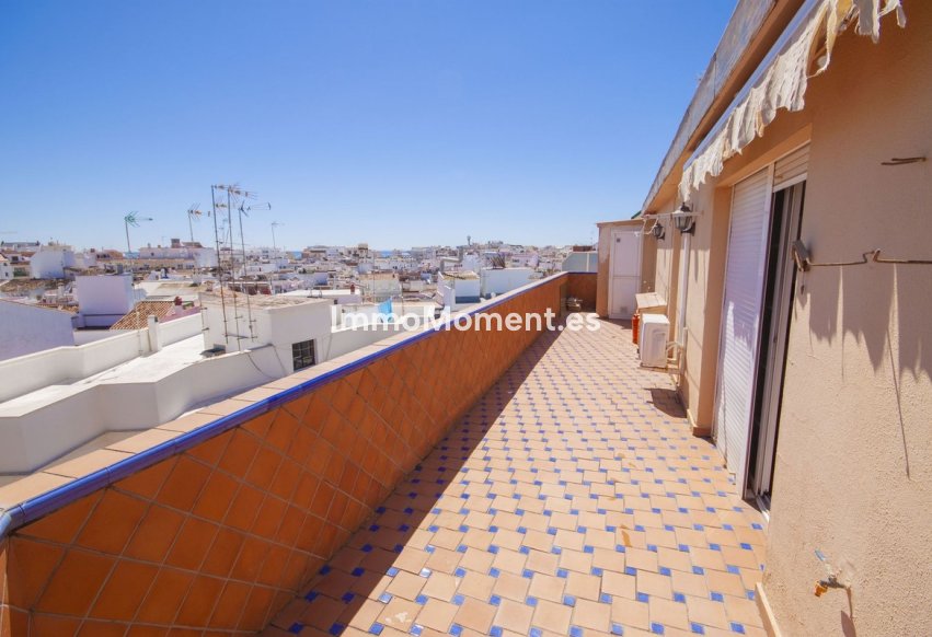 Resale - Apartment - Estepona - Estepona Centro