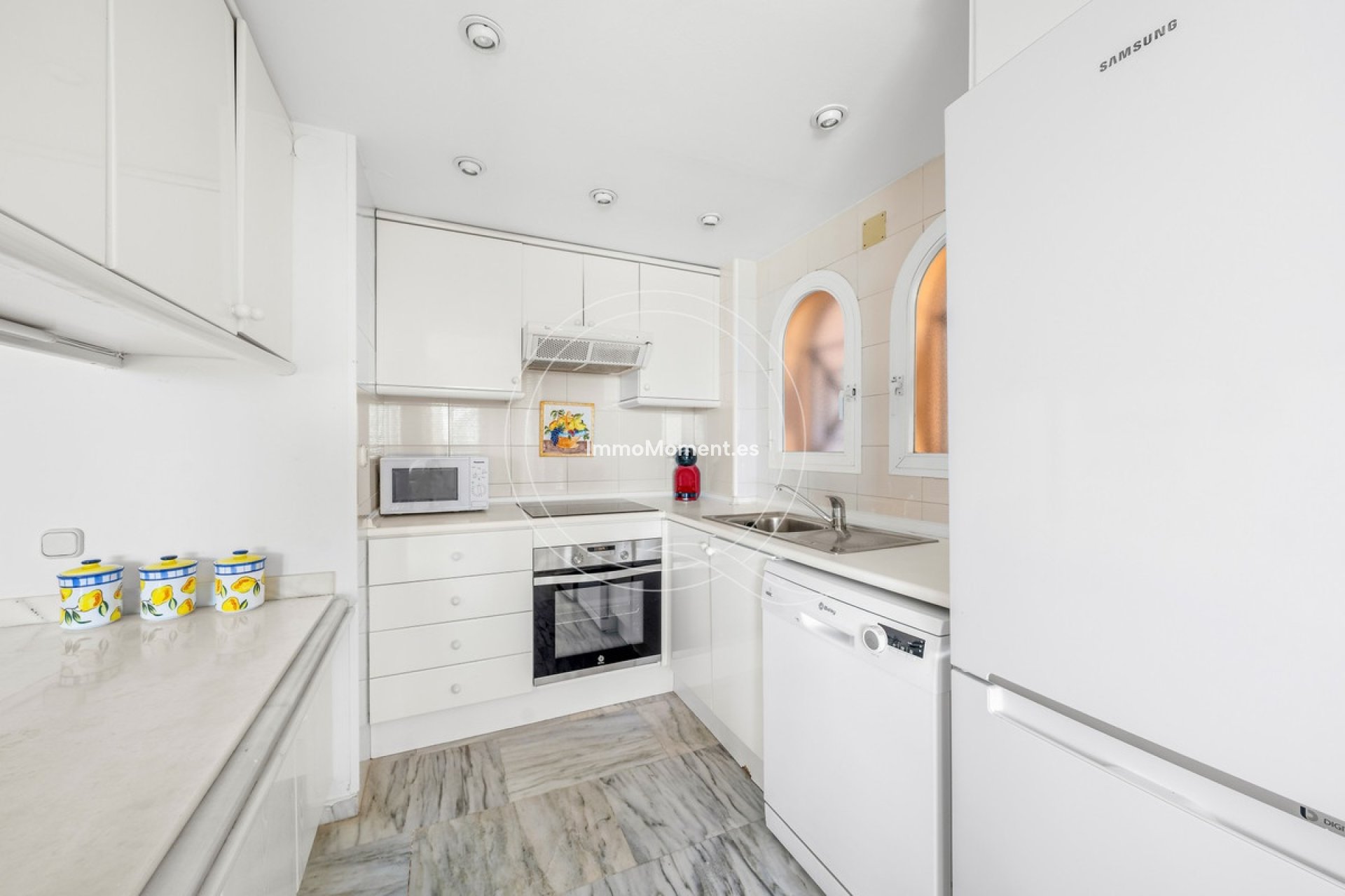 Resale - Apartment - Estepona - Estepona Centro