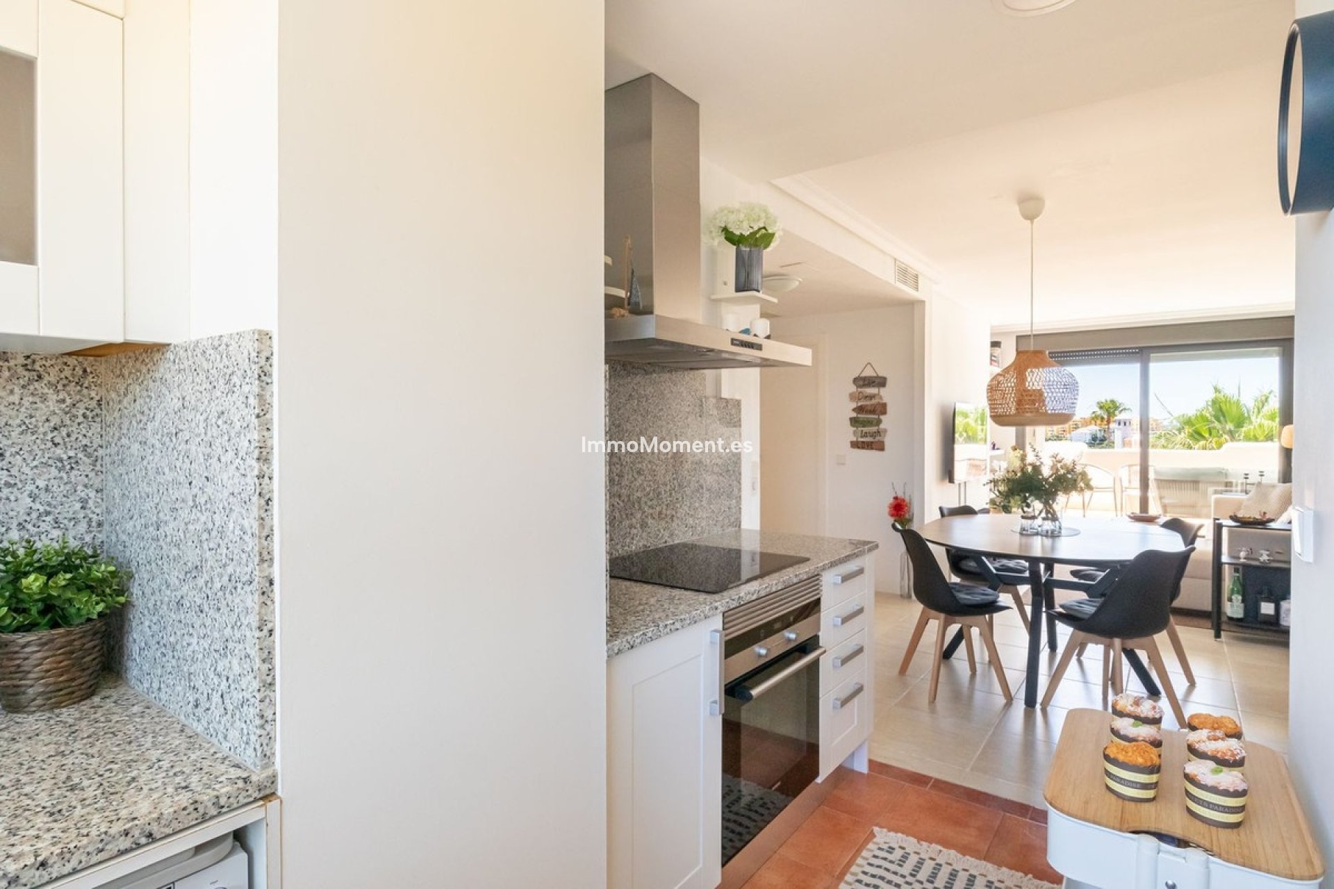 Resale - Apartment - Estepona - Estepona Centro