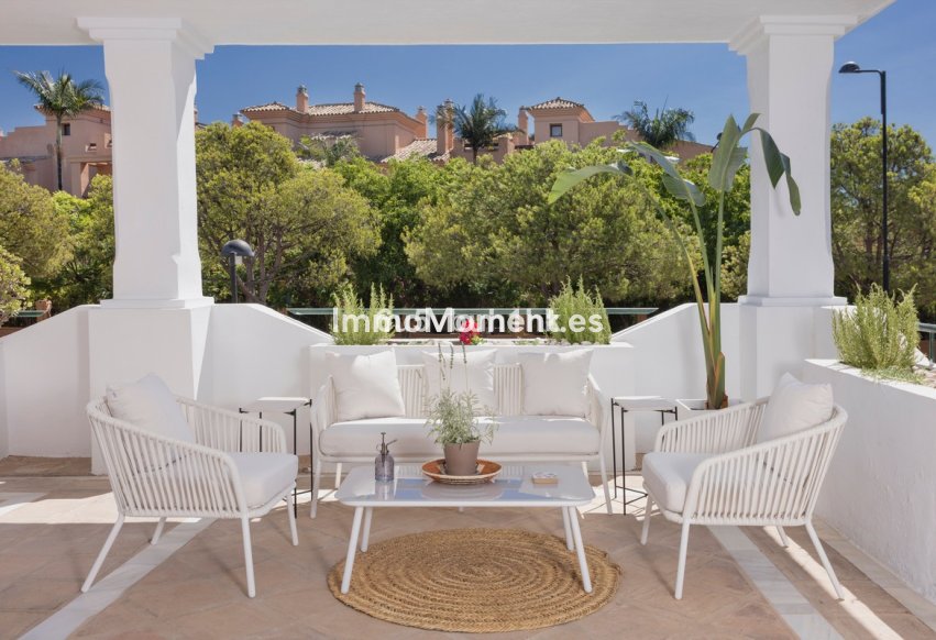 Resale - Apartment - Estepona - Estepona Centro