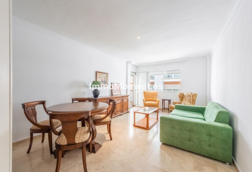 Resale - Apartment - Estepona - Estepona Centro