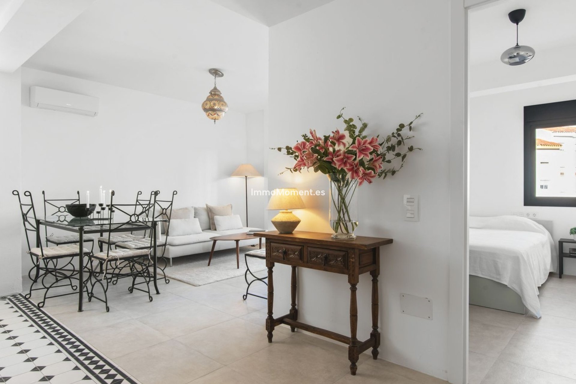 Resale - Apartment - Estepona - Estepona Centro