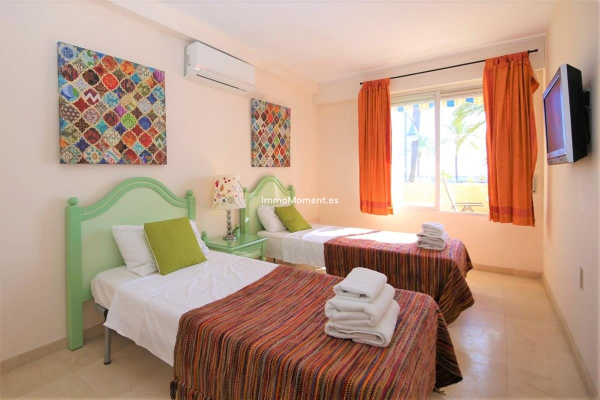 Resale - Apartment - Estepona - Estepona Centro