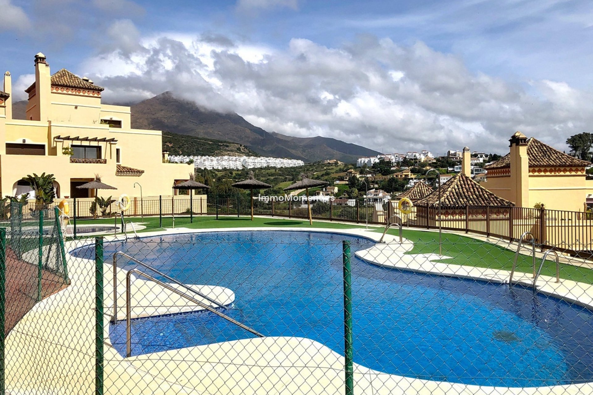 Resale - Apartment - Estepona - Estepona Centro