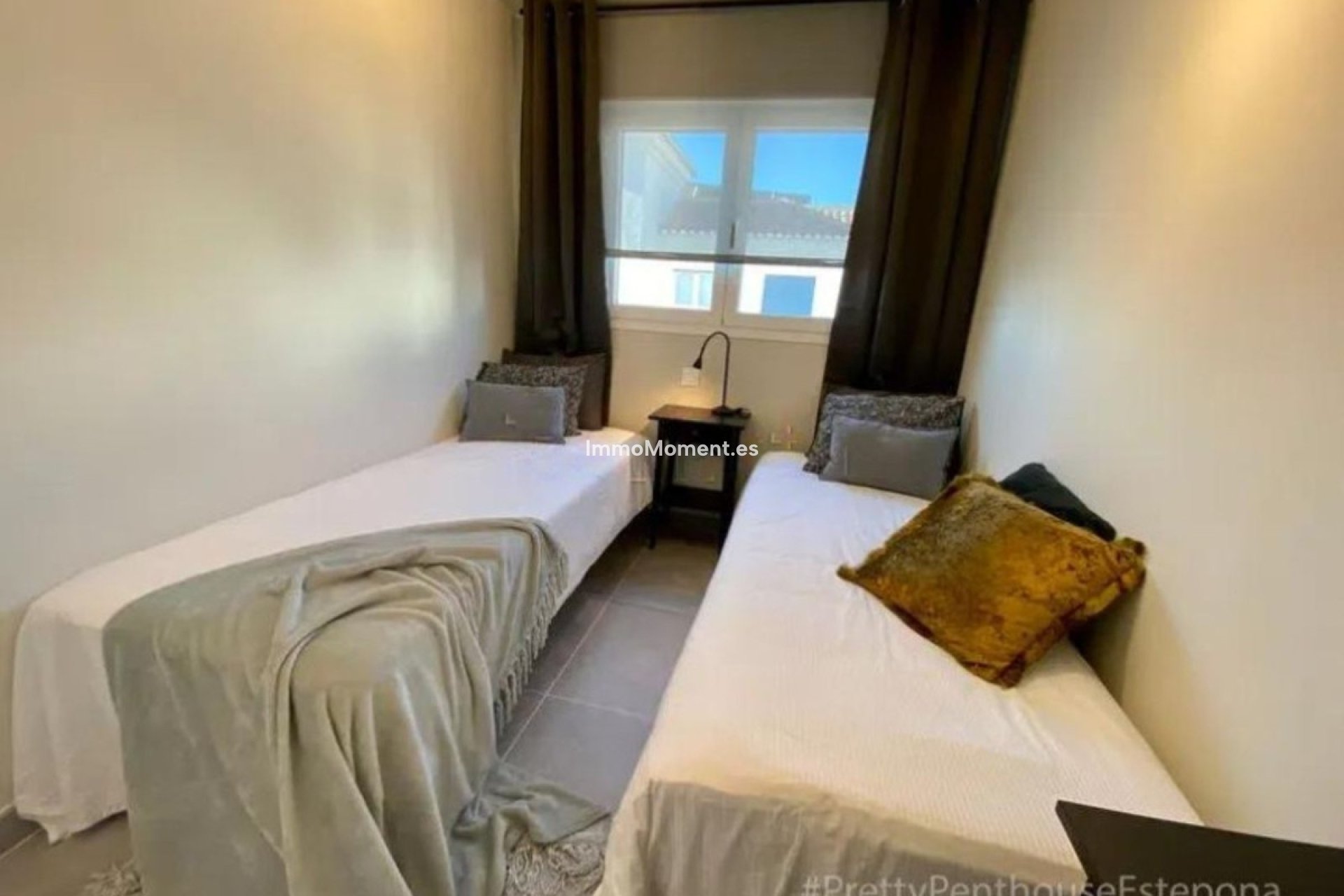 Resale - Apartment - Estepona - Estepona Centro