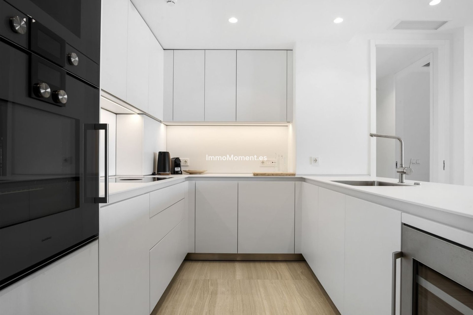 Resale - Apartment - Estepona - Estepona Centro