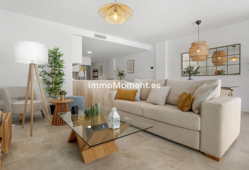 Resale - Apartment - Estepona - Estepona Centro