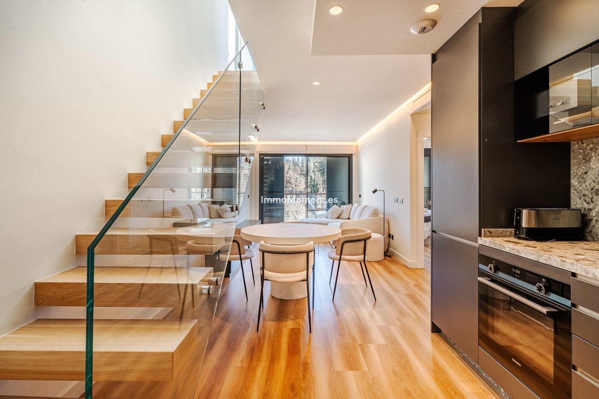 Resale - Apartment - Estepona - Estepona Centro