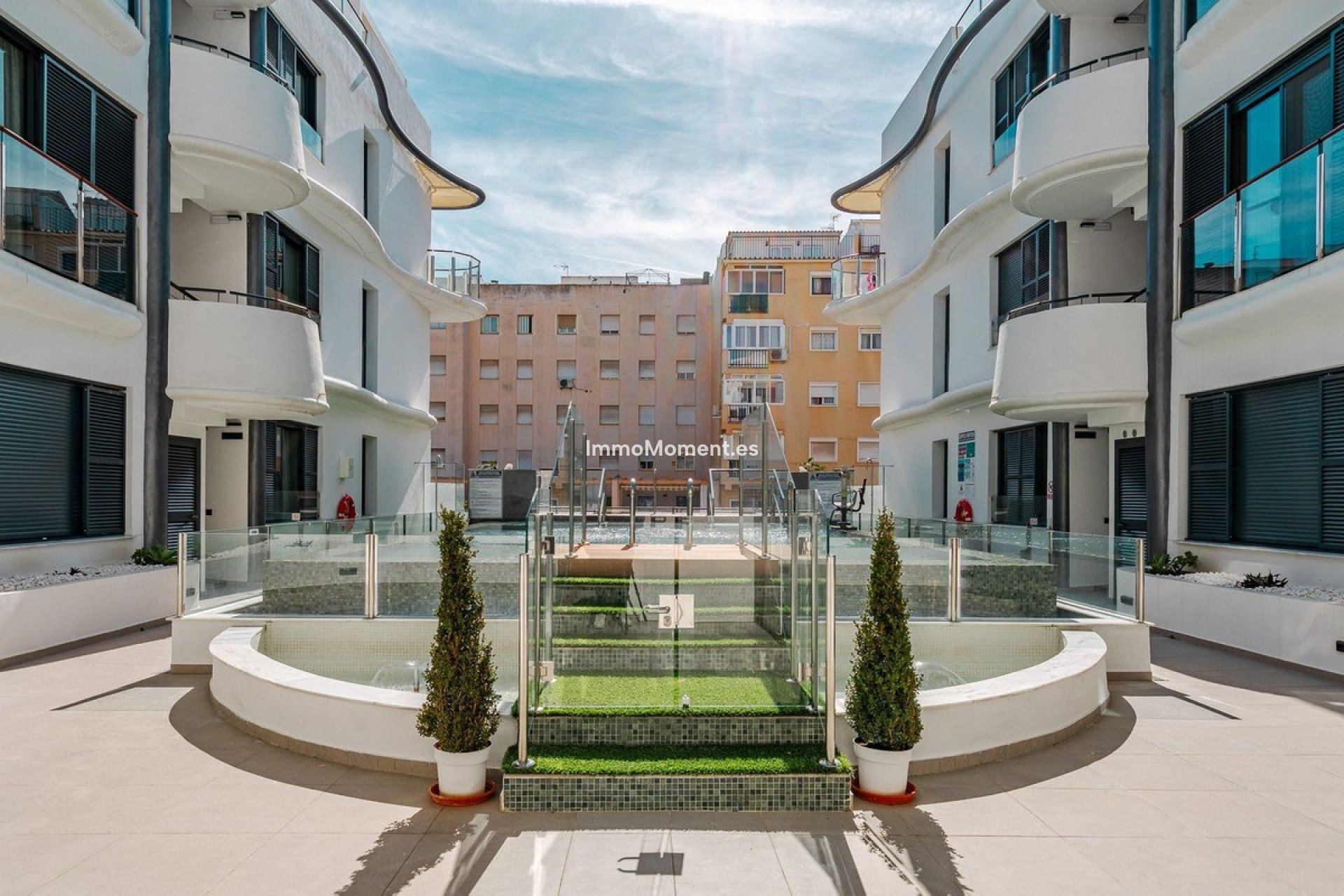 Resale - Apartment - Estepona - Estepona Centro